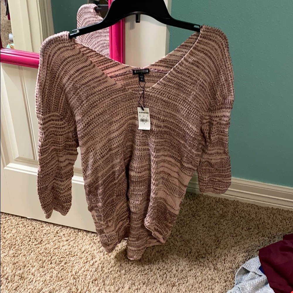 pink v neck sweater from express! tag still on!
